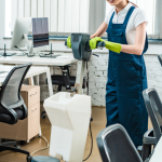 Büro_Reinigungskraft