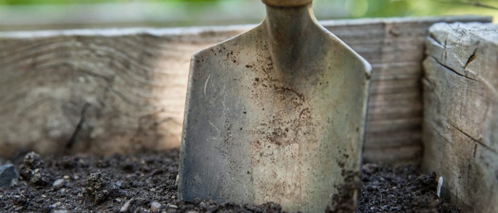 Gartenarbeiten erledigen lassen